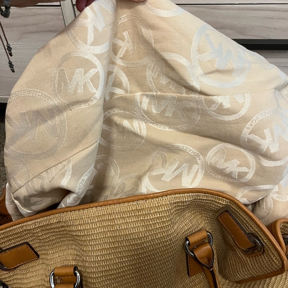 Vintage Michael Kors Large Hamilton Tan Woven Bag Purse Tote Silver hardware - Picture 10 of 15